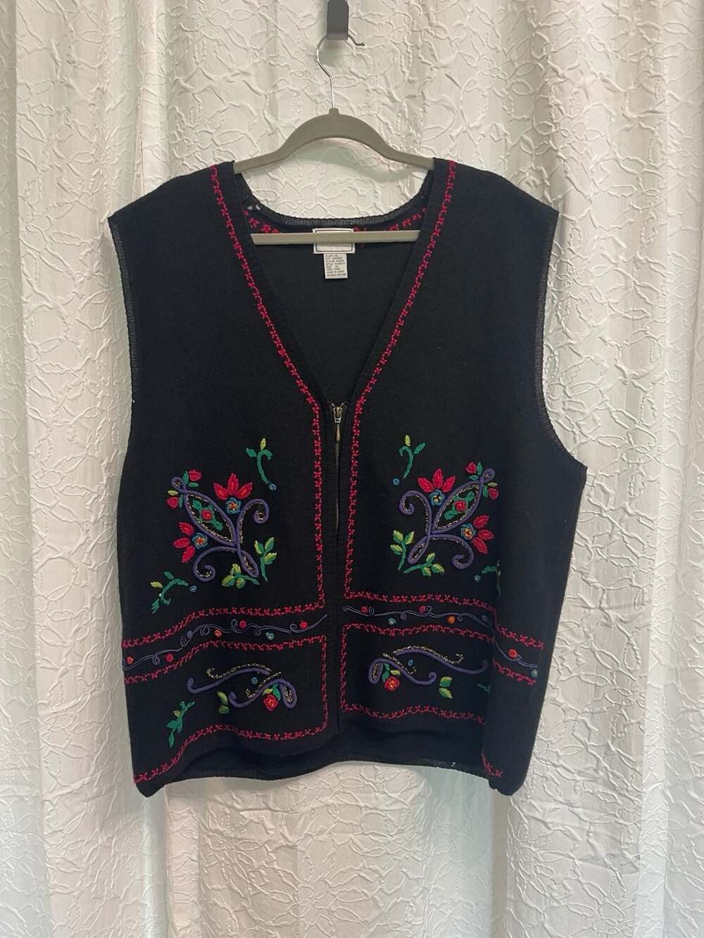 Napa Valley Zip Vest Size 1X Black Wool Floral Embroidered Cardigan